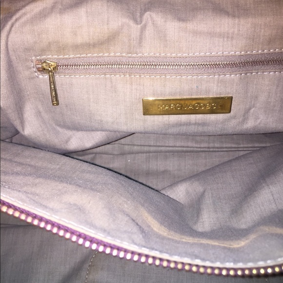 Marc Jacobs Classic Large Leather Tote - Picture 10 of 11